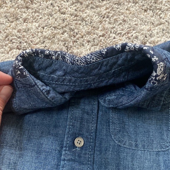 Tommy Hilfiger Chambray Shirt size XS 4-5 - Picture 5 of 6